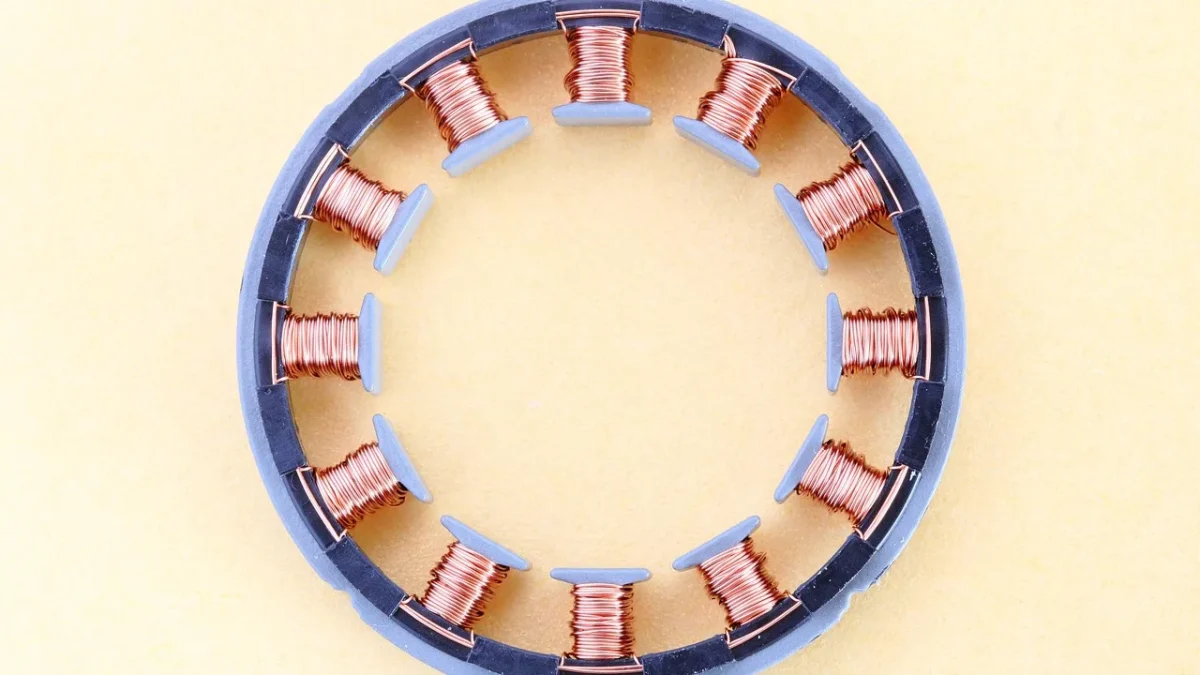 harddisk, hard disc, harddrive, disk, hardware, computer, electronics, stator, drive, coils, device, technology, closeup