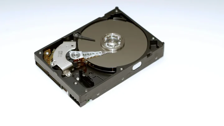 black and silver hard disk drive